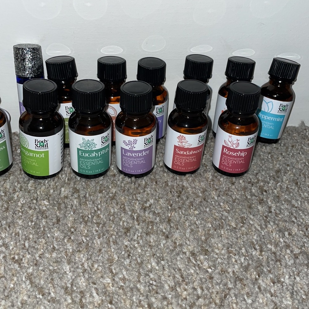 Star Moon Aroma Diffuser with 13 oils - Picture 3 of 3